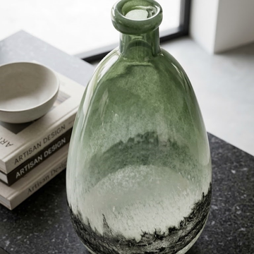 Pearly Pebble Vase