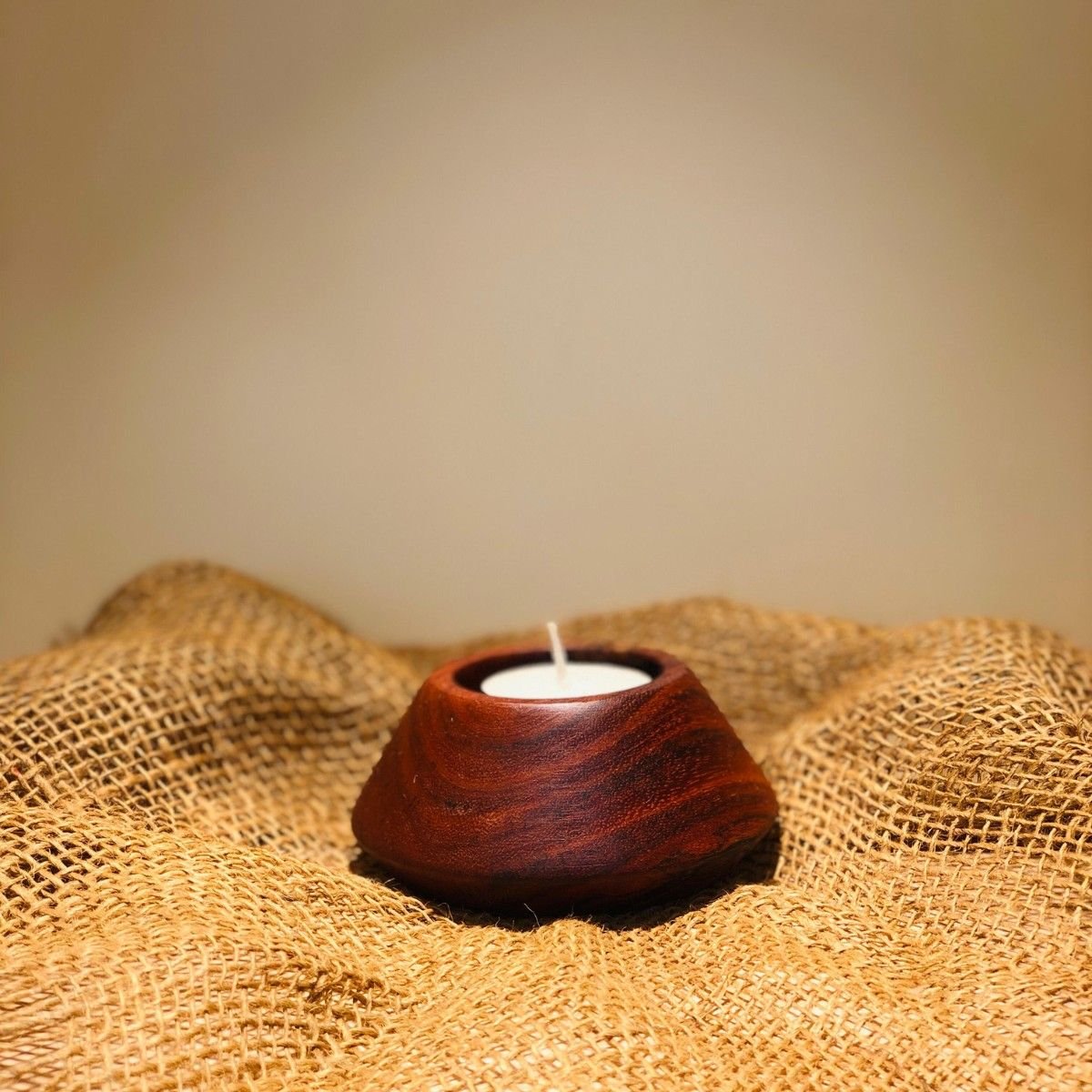 Tapper T-light candle Stand