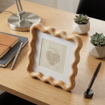Classic Wavy Square Photo frame