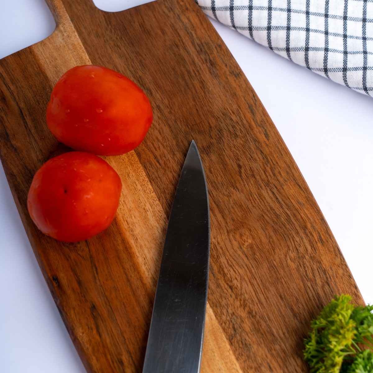 Handle Chopping board